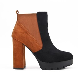 Black ankle boot in faux suede with heel