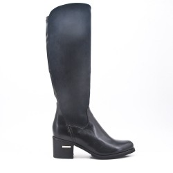 Bi-material black boot with square heel