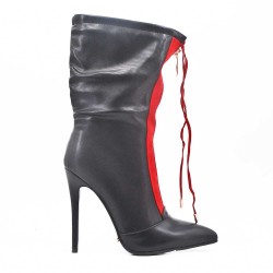 Bottine noire avec talon aiguille 