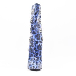 Bottine en vernis bleu avec talon aiguille 