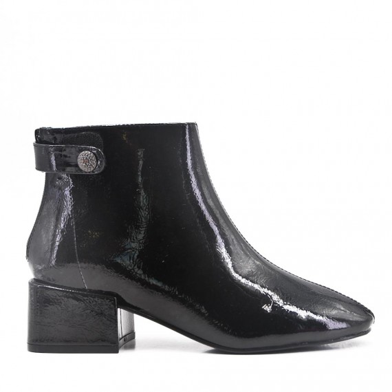Patent leather imitation leather boot