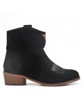 Ankle boot in faux suede