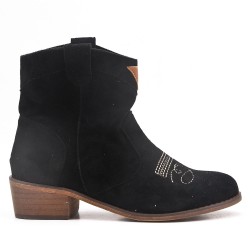 Ankle boot in faux suede