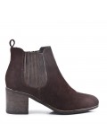 Ankle boot in faux suede with heel