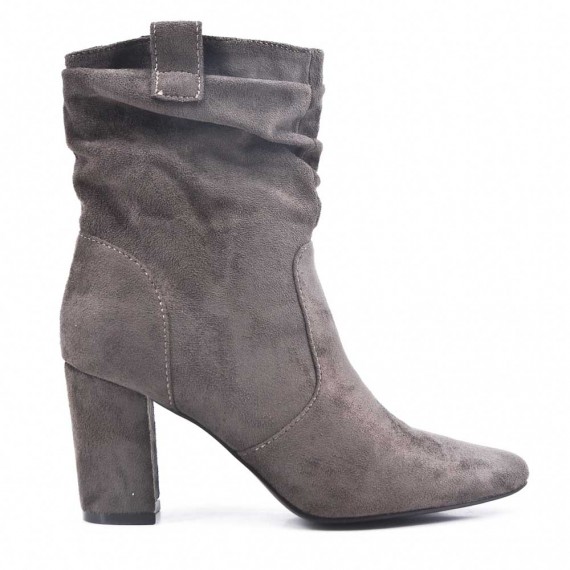 Ankle boot in faux suede with heel