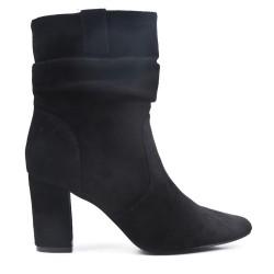 Ankle boot in faux suede with heel