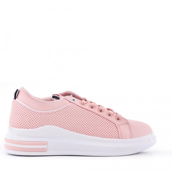 Lace-up tennis