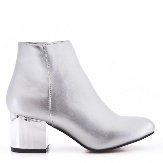 Bottine en simili cuir