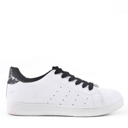 Women's faux leather lace up sneaker