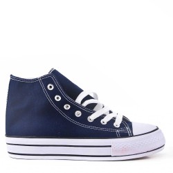 Thick canvas tennis shoes
