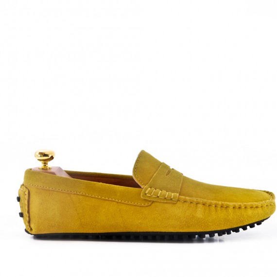 Moccasin in suede flanged leather