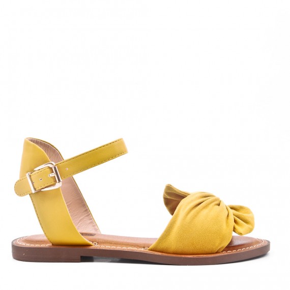 Sandalias con tiras para atar de segunda mano por 20 EUR en Lugo en WALLAPOP