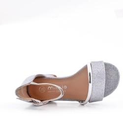 Girl's flat sandal
