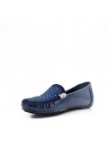 Patent moccasin for women