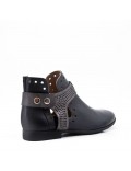 Faux leather ankle boot for spring