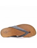 Women's flat flip flops