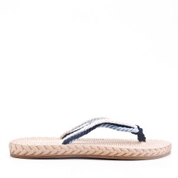 Women's flat flip flops