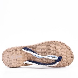 Women's flat flip flops