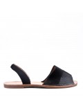 Flat sandals in faux leather for women