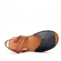 Girl's flat sandal