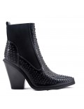 Black flat ankle boot in a mix of materials For autumn and winter