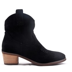 Ankle boot in faux suede