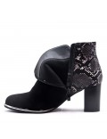 Ankle boot in faux suede