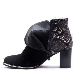 Ankle boot in faux suede