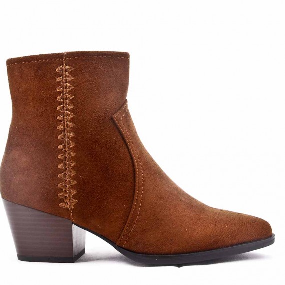 Ankle boot in faux suede