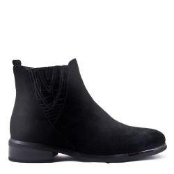 Ankle boot in faux suede