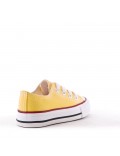 Cesta infantil con cordones amarillo