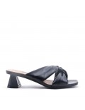 Comfort sandal in faux leather with a small heel