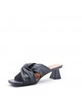 Comfort sandal in faux leather with a small heel