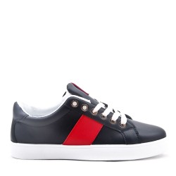 Women's faux leather lace up sneaker