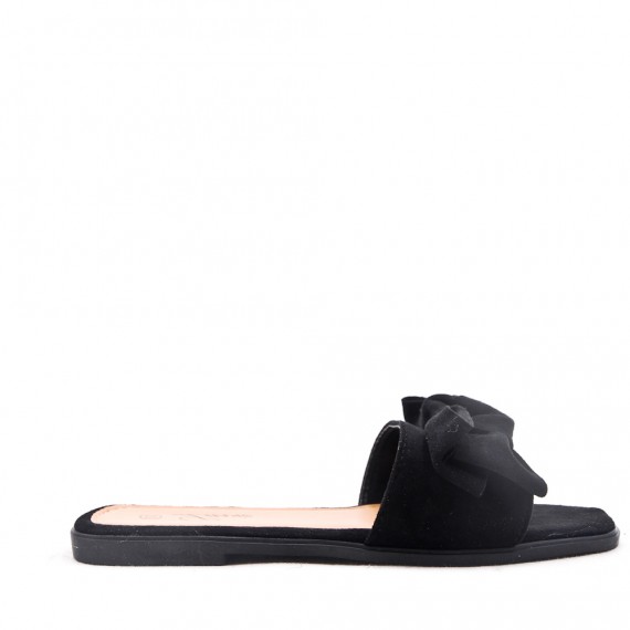 Women's faux suede slide