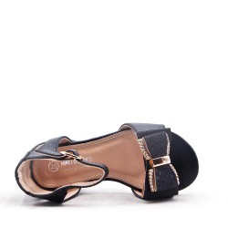 Sandal girl with small heel