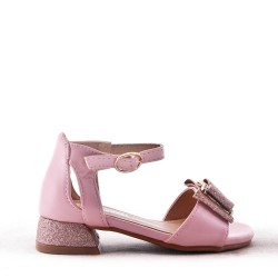 Sandal girl with small heel