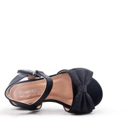 Sandal girl with small heel