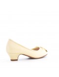 Girl's heeled pump