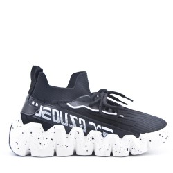 Men's lace-up sneaker