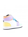 Women's faux leather sneaker