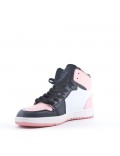 Women's faux leather sneaker