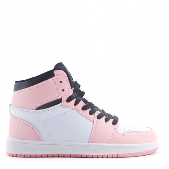 Women's faux leather sneaker