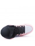 Women's faux leather sneaker