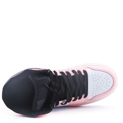 Women's faux leather sneaker