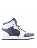 Women's faux leather sneaker