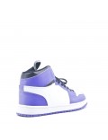 Women's faux leather sneaker