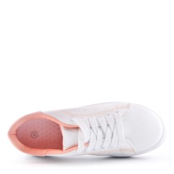 Women's faux leather sneaker