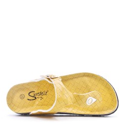 Women's flat flip flops