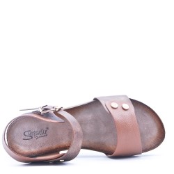 Flat sandals in faux leather for women